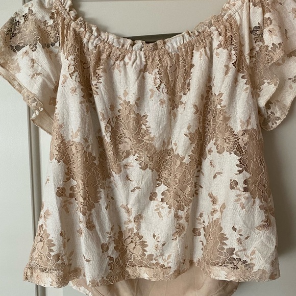 Off the shoulder top - Picture 1 of 1